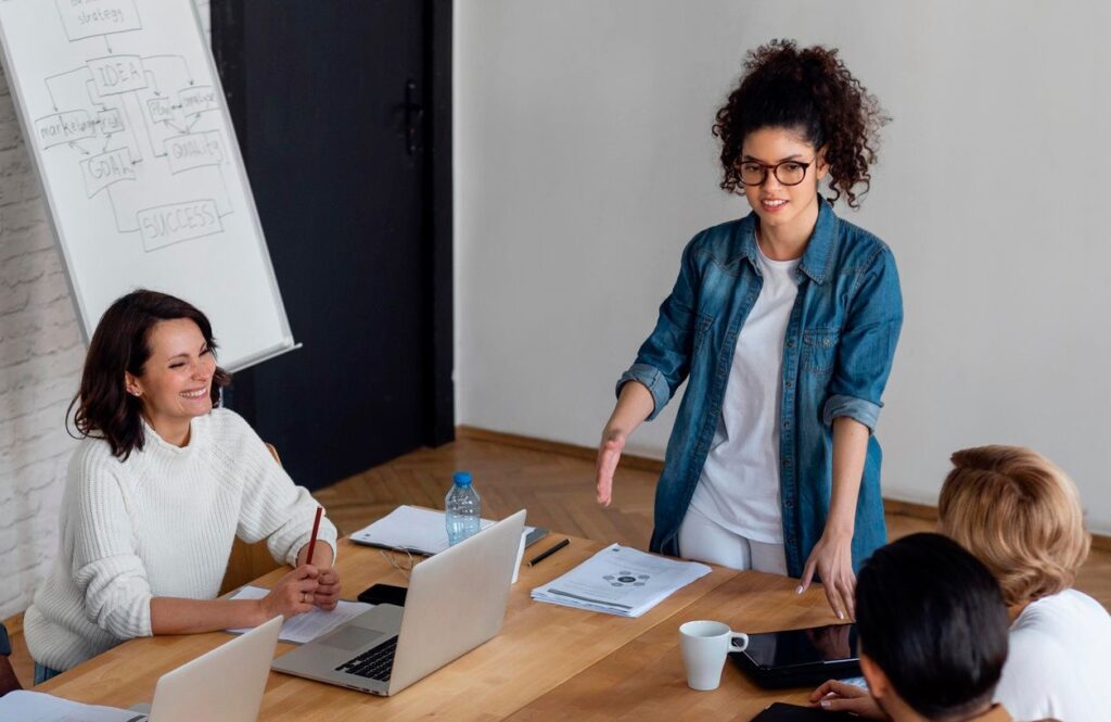 woman managing a software development team